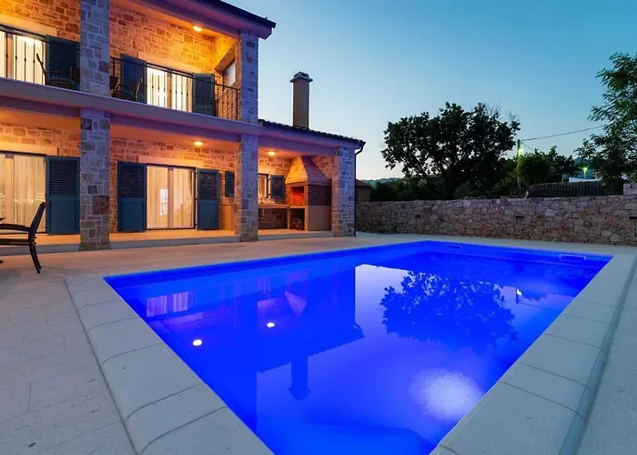 Luxury Stone Banovi With Heated Pool Villa Vinjerac