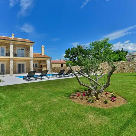 Luxury Stone Banovi With Heated Pool Villa *