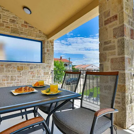 Luxury Stone Banovi With Heated Pool Villa Vinjerac