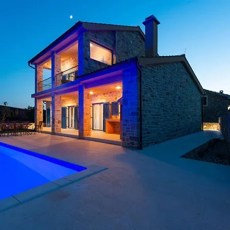 Luxury Stone Banovi With Heated Pool * Vinjerac