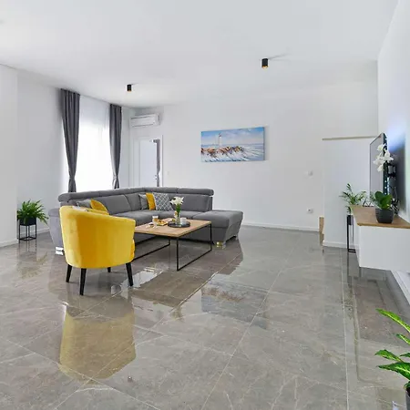 Luxury Stone Banovi With Heated Pool