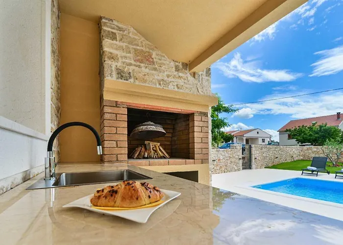 Luxury Stone Banovi With Heated Pool