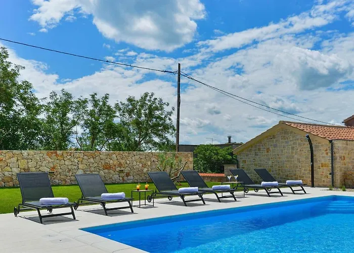 Villa Luxury Stone Banovi With Heated Pool
